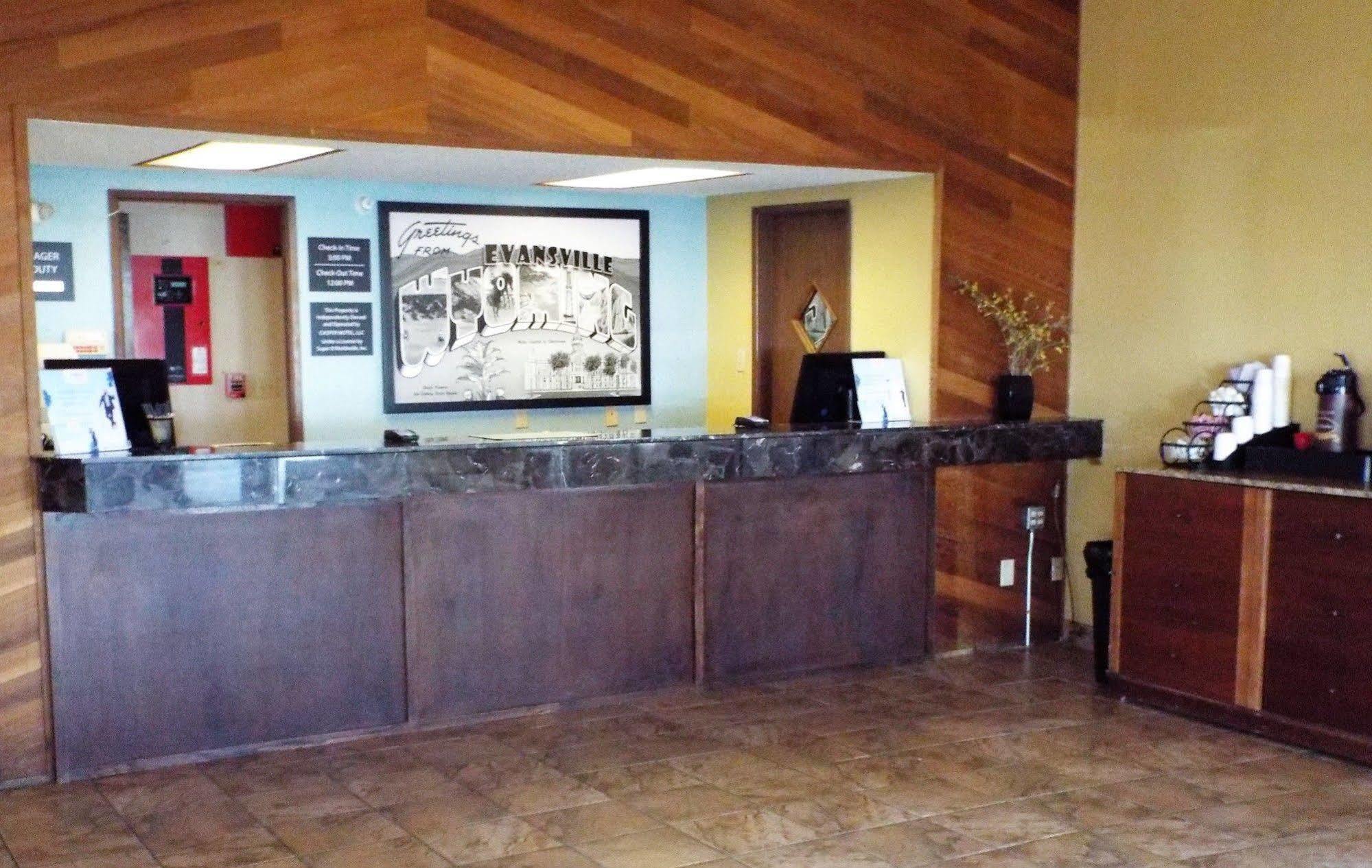Super 8 By Wyndham Casper East/Evansville Exterior photo